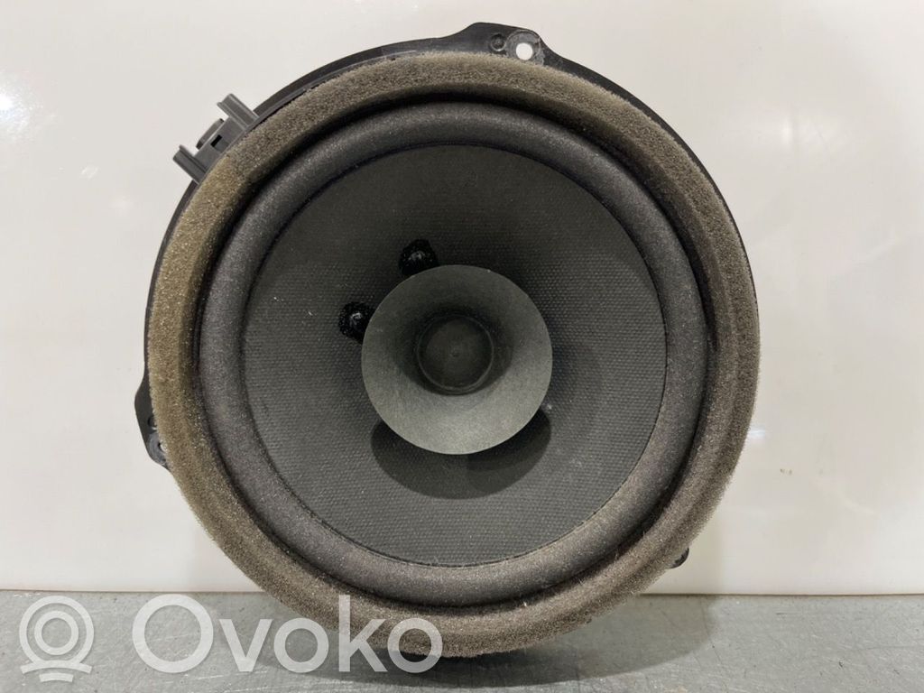 Ford Focus Front door speaker 