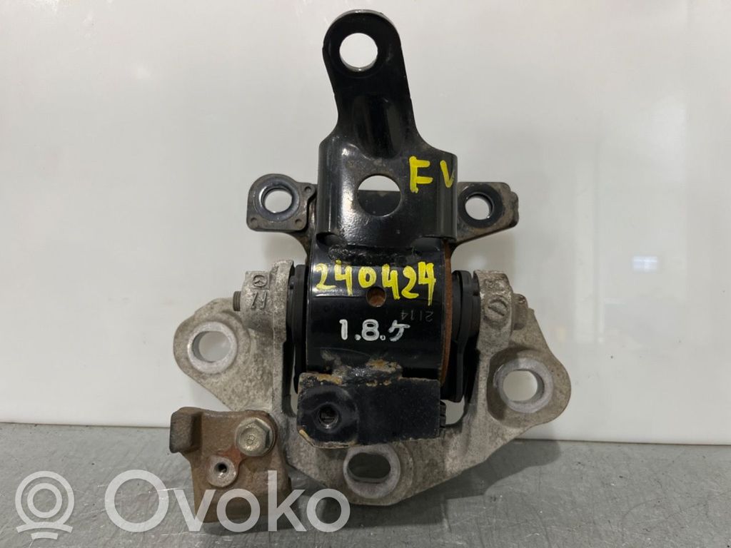 Mazda 6 Engine mount bracket 