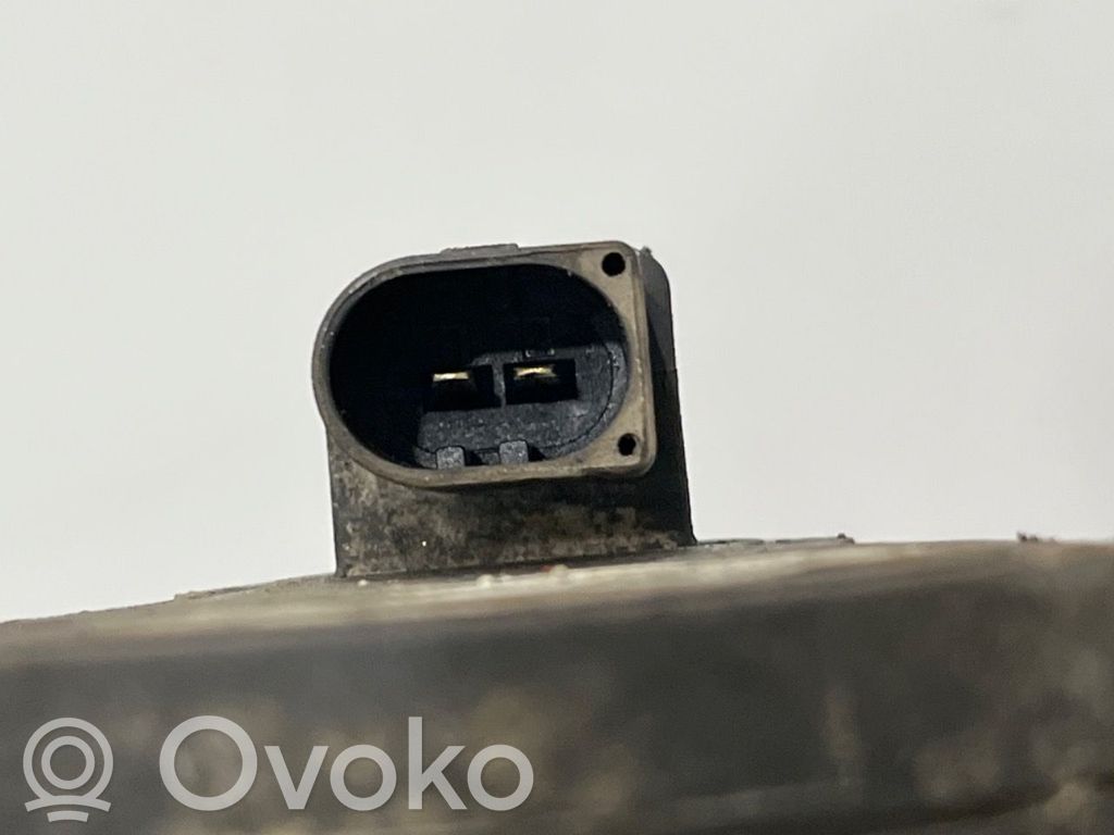 Tesla Model 3 Bremssattel hinten 