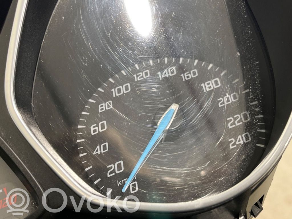 Ford Focus Geschwindigkeitsmesser Cockpit 