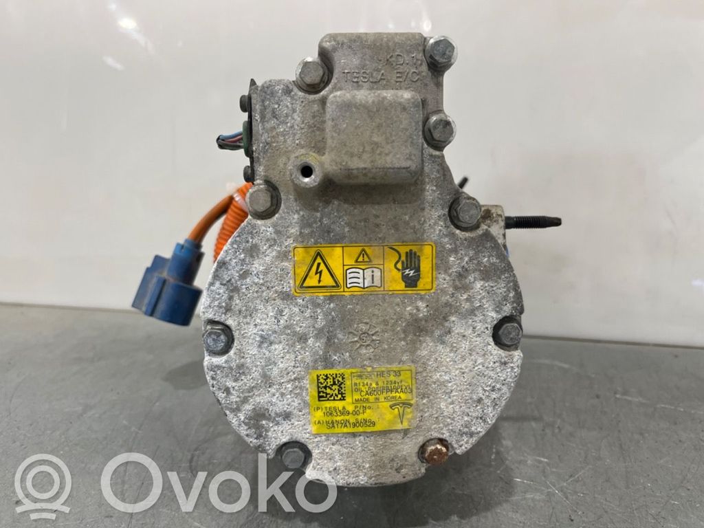 Tesla Model S Air conditioning (A/C) compressor (pump) 