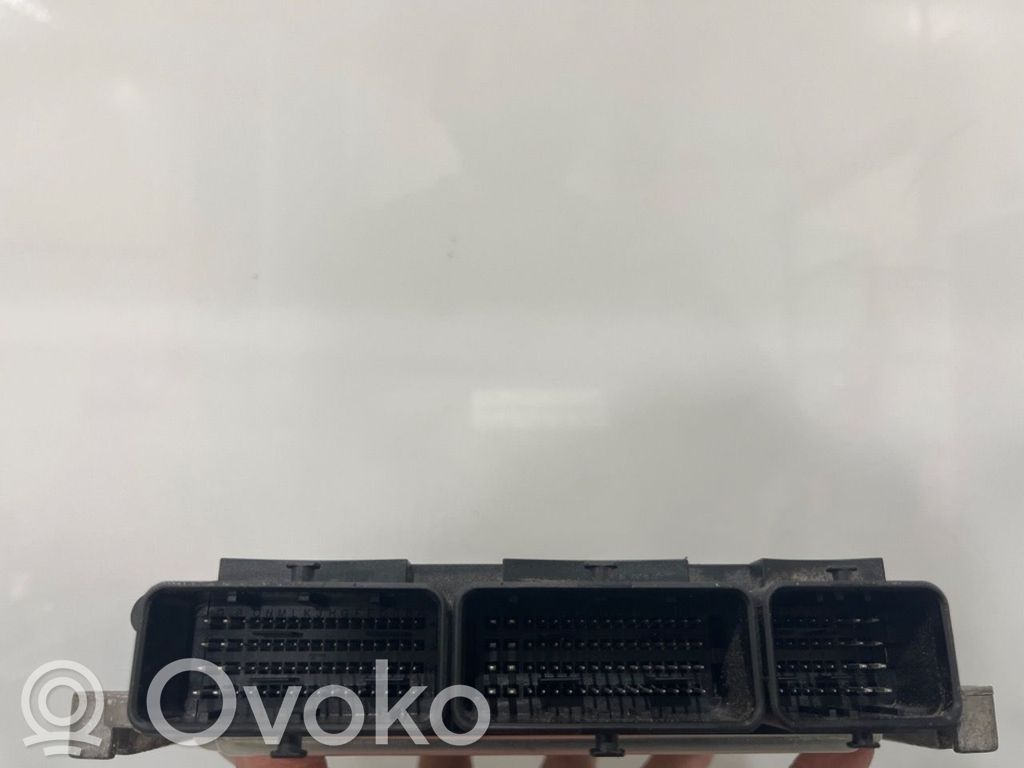 Opel Vivaro Engine control unit/module ECU 
