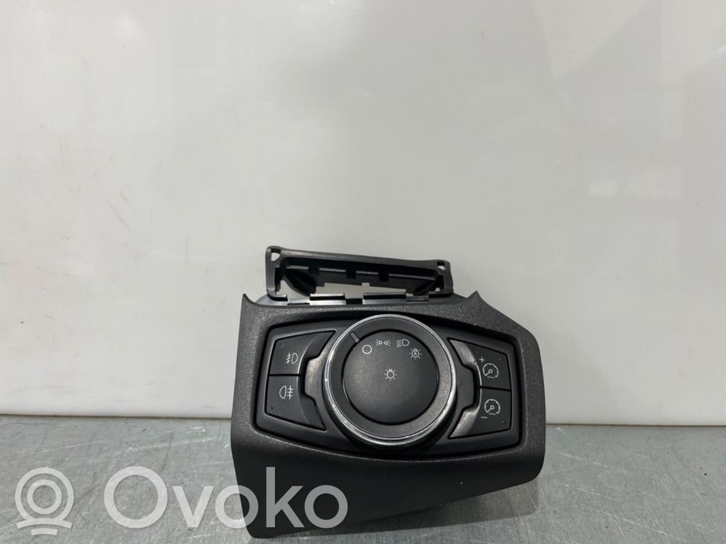 Ford Focus Light switch 