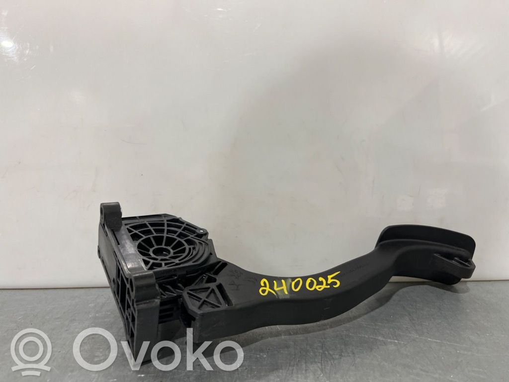 Opel Combo E Pedał gazu / przyspieszenia 