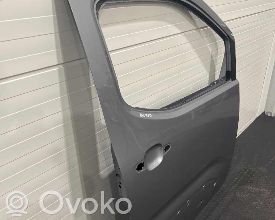 Opel Combo E Priekinės durys 