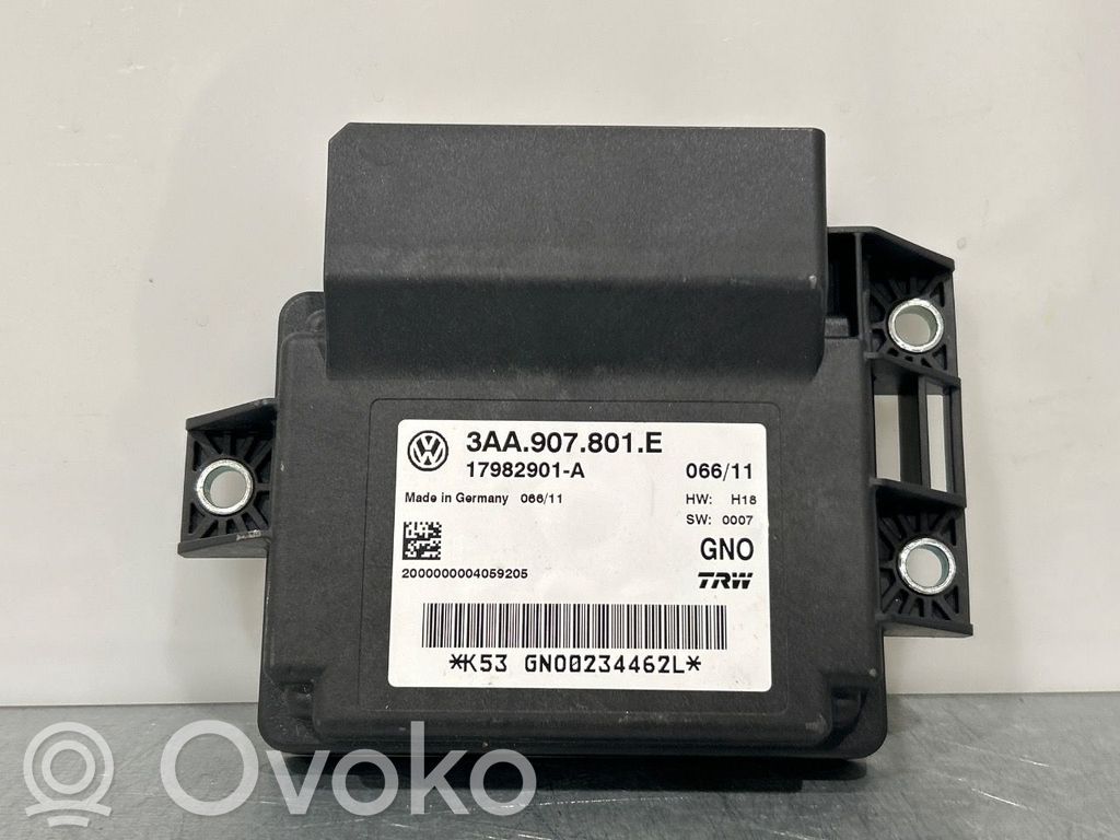 Volkswagen PASSAT B7 Moduł / Sterownik hamulca ręcznego 