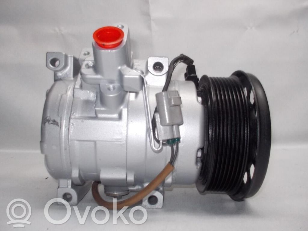 Toyota Hiace (H200) Kompresor / Sprężarka klimatyzacji A/C 