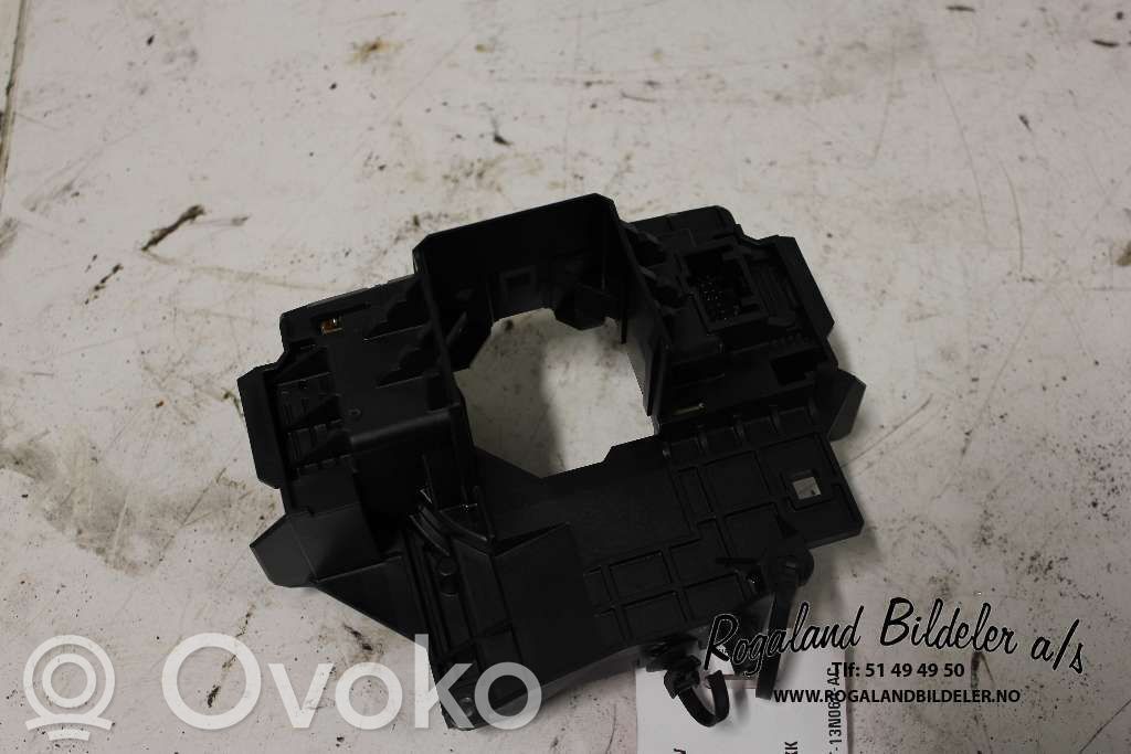 Ford Focus Multifunctional control switch/knob 