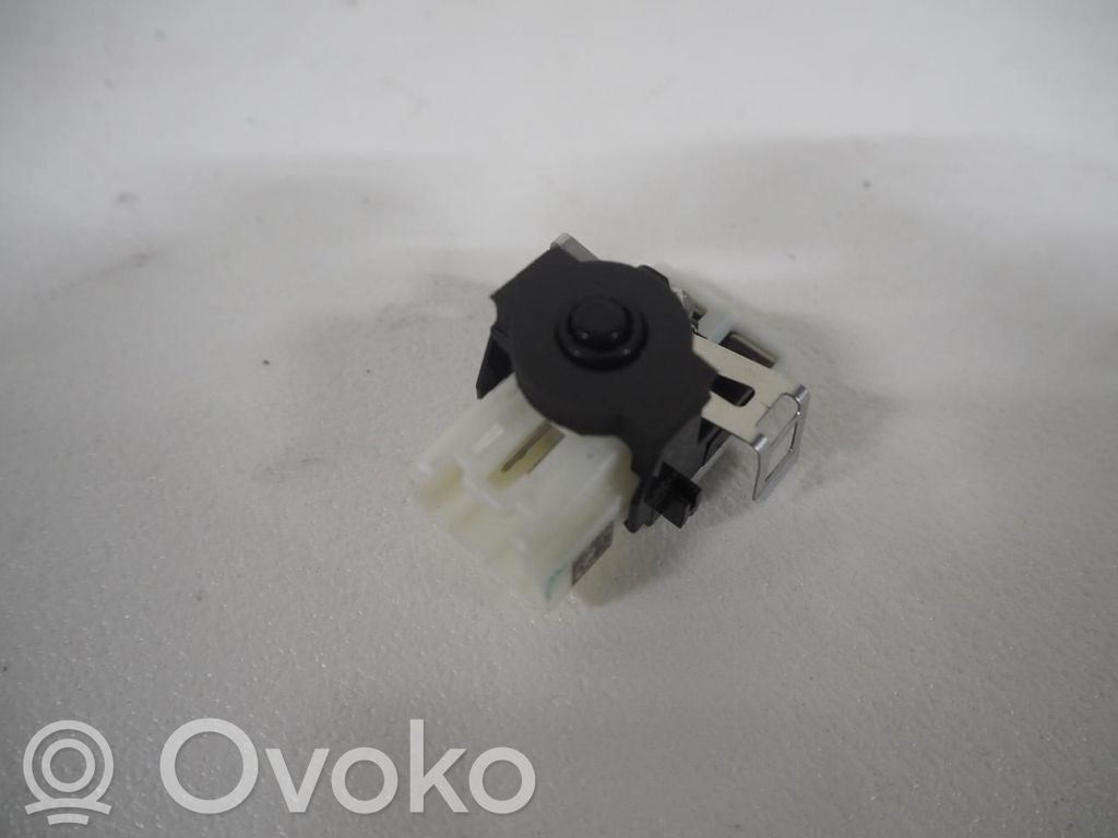 Ford Mustang Mach-E Fuel temperature sensor 