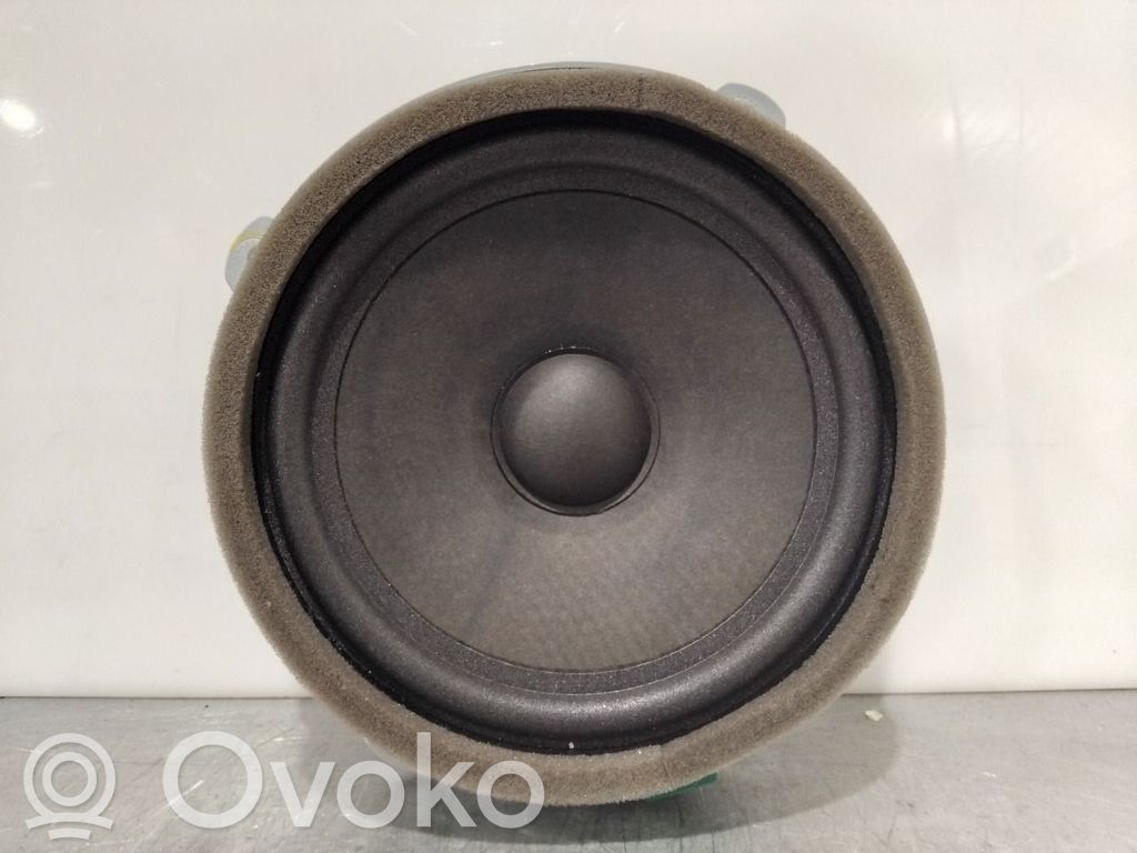KIA Ceed Etuoven kaiutin 