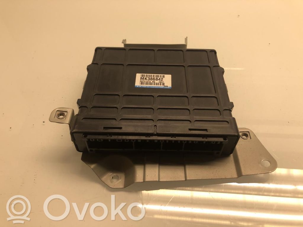 Mitsubishi Pajero Unitate control motor/modul ECU 