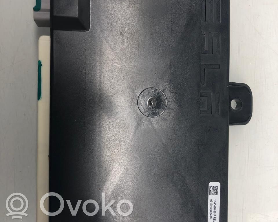 Tesla Model X Door control unit/module 