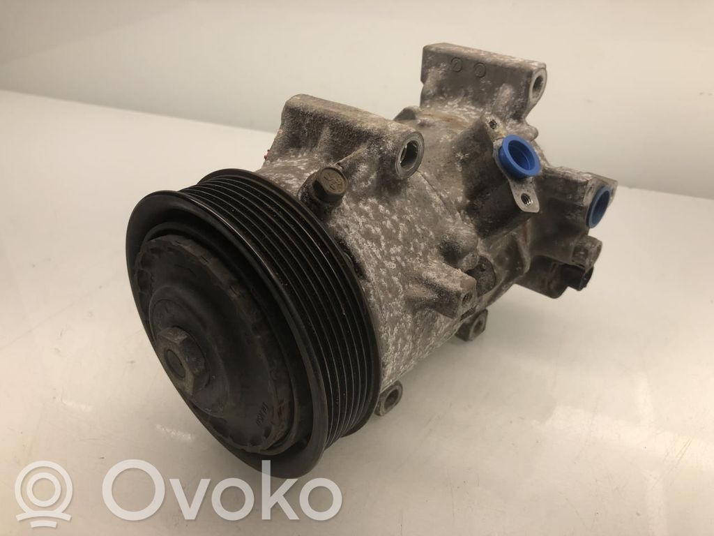 Toyota RAV 4 (XA40) Kompresor / Sprężarka klimatyzacji A/C 