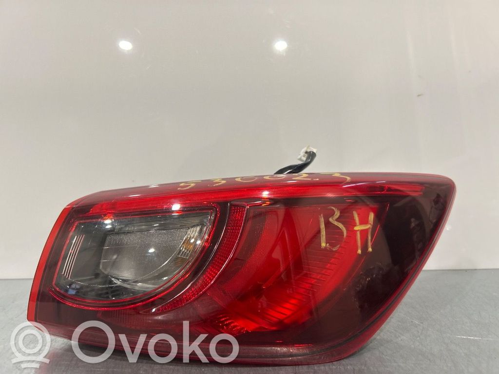 Mazda CX-3 Aizmugurējais lukturis virsbūvē 