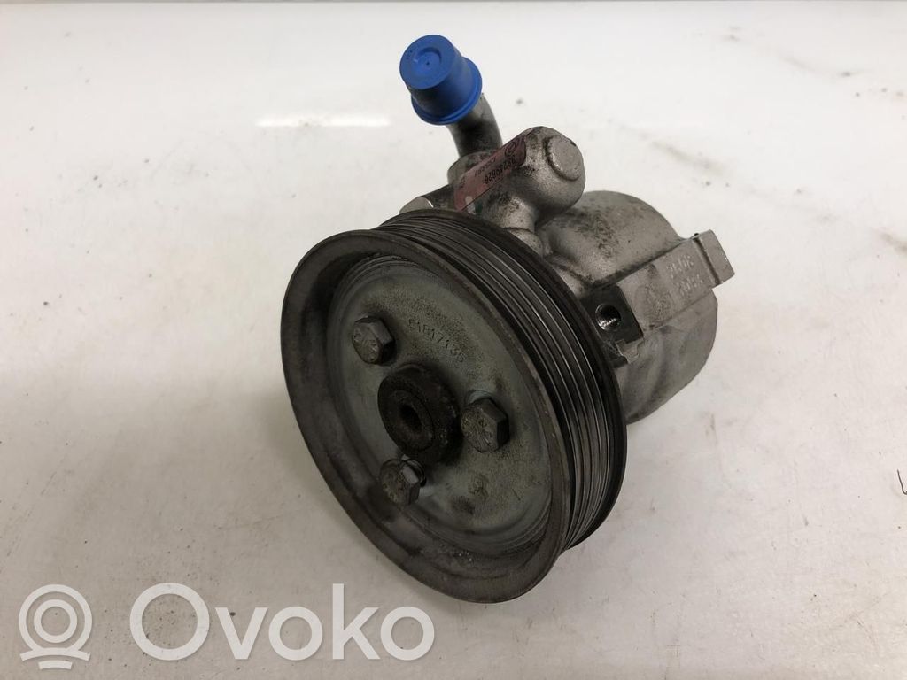 Opel Combo D Ohjaustehostimen pumppu 