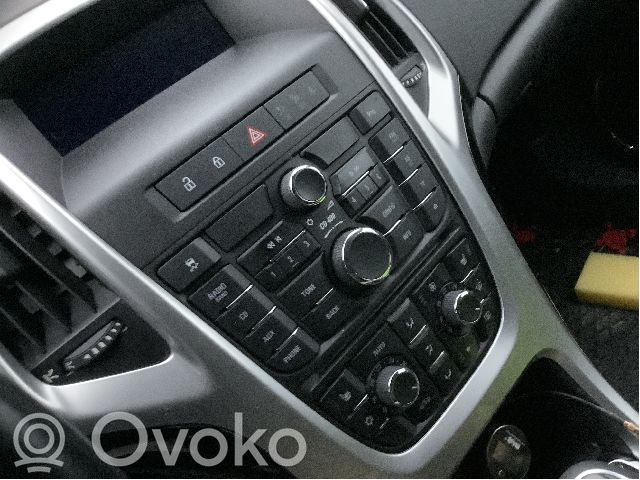 Opel Astra J Climate control/heater control trim 