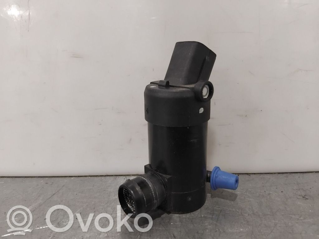 Hyundai Ioniq 5 Windscreen/windshield washer pump 