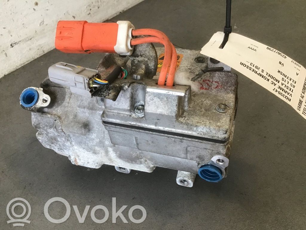 Tesla Model S Ilmastointilaitteen kompressorin pumppu (A/C) 