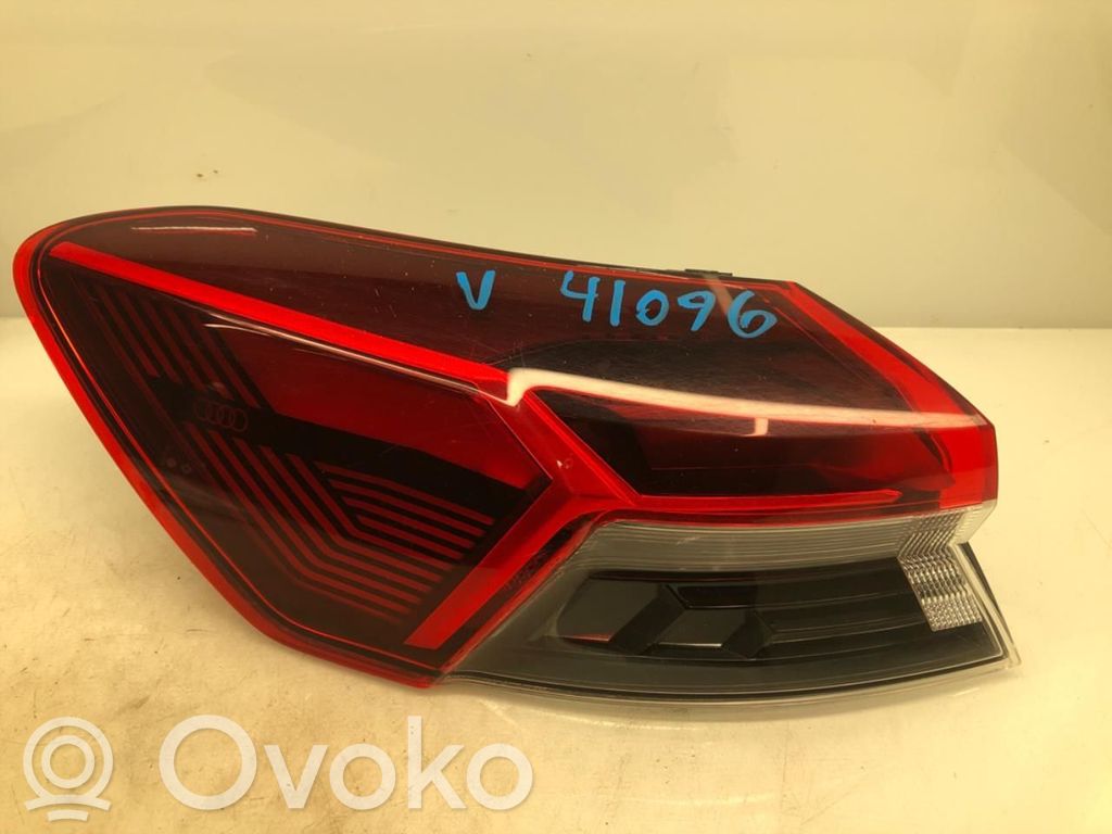 Audi Q4 e-tron Luz trasera/de freno 