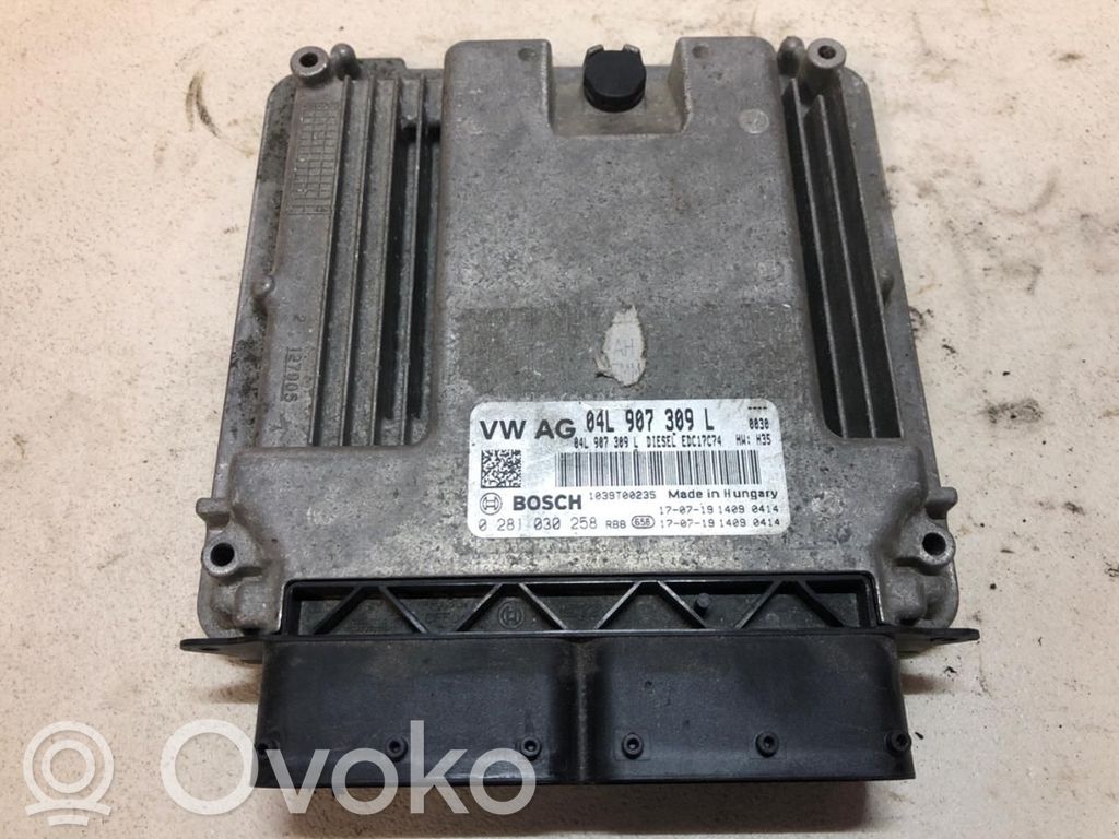 Audi A4 S4 B9 Engine control unit/module ECU 
