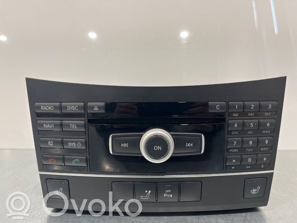 Mercedes-Benz E W212 Unitate principală radio/CD/DVD/GPS 