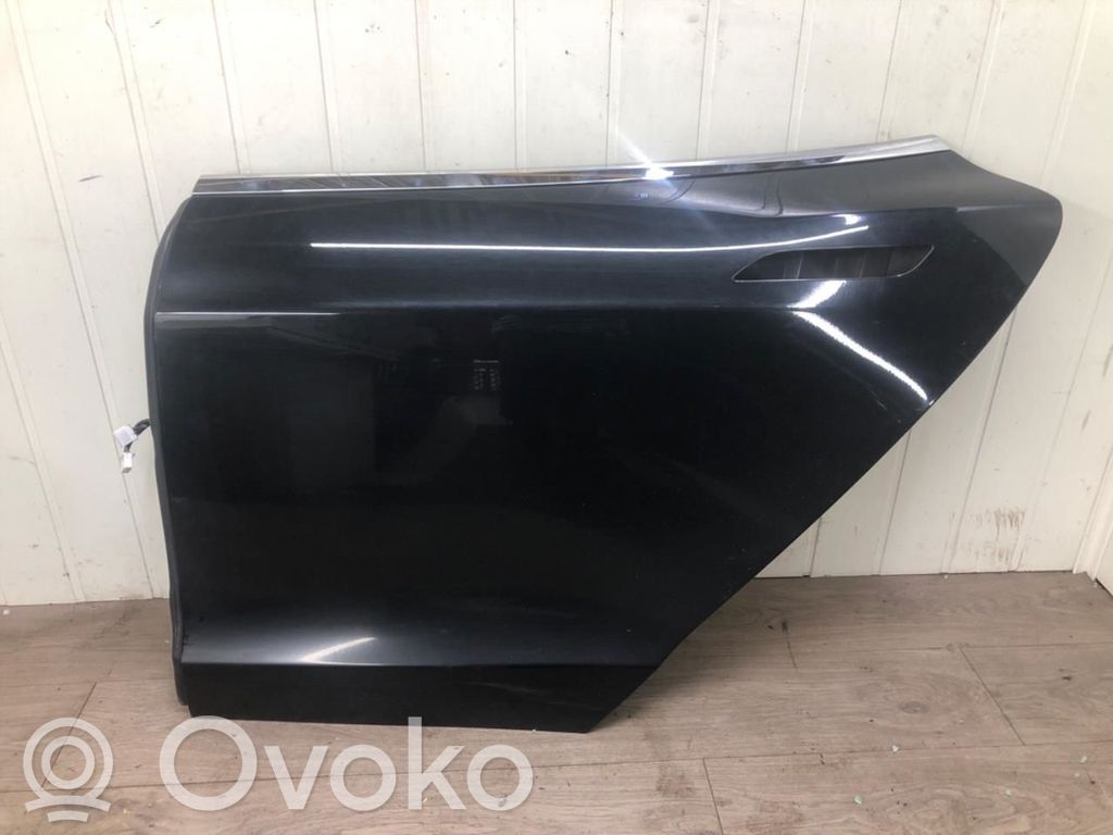 Tesla Model S Galinės durys 