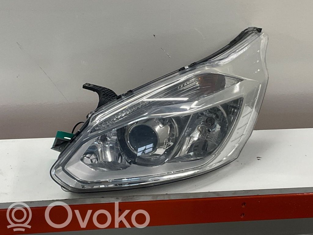 Ford Transit Custom Headlight/headlamp 