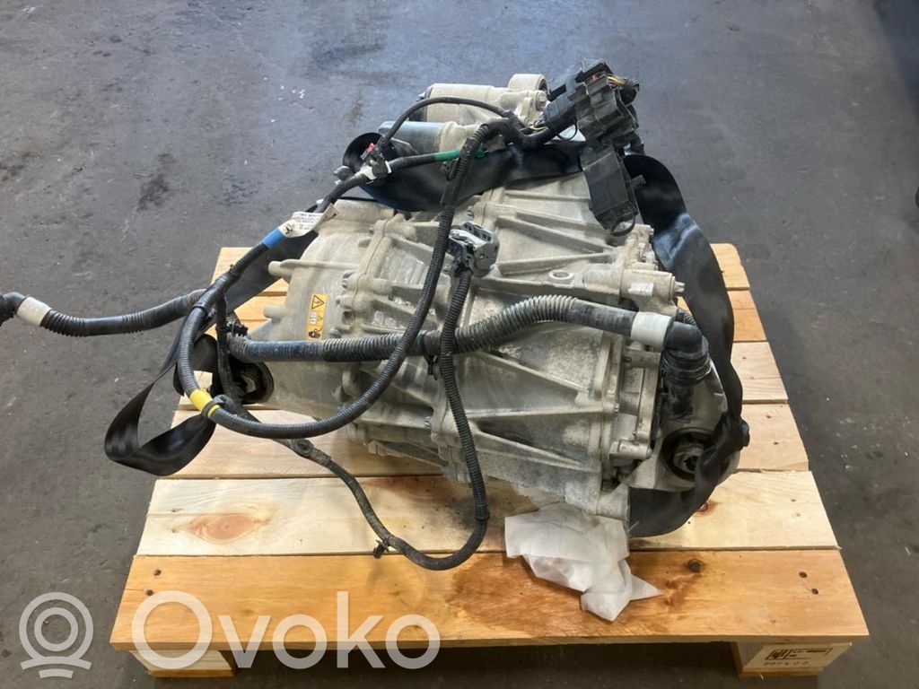 Tesla Model Y Sähköauton moottori 