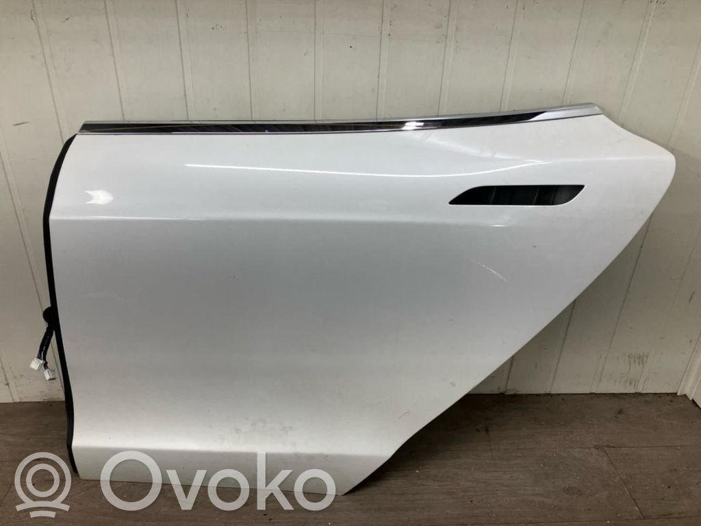 Tesla Model S Galinės durys 