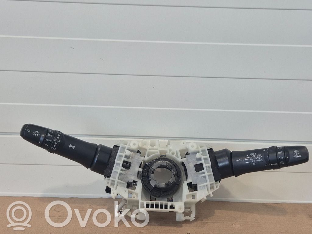Mitsubishi Lancer VIII Interrupteur / bouton multifonctionnel 