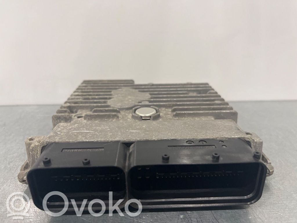 Volkswagen Golf VI Unité de commande, module ECU de moteur 