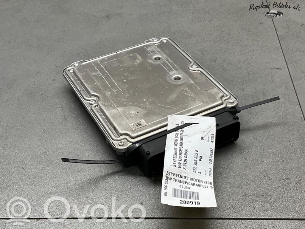 Komputer / Sterownik ECU silnika   05L906023JQ,05L907389F,05L907389F,05L906023E,05L906023JQ,05L907389F