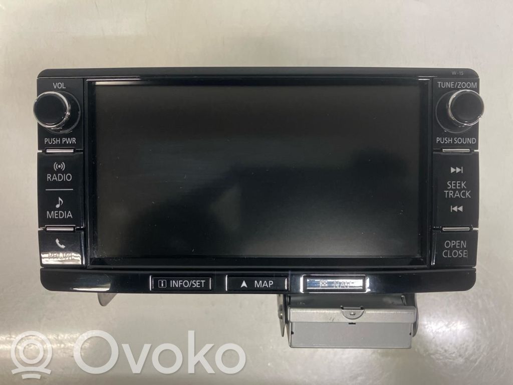Mitsubishi Outlander Radio/CD/DVD/GPS head unit 