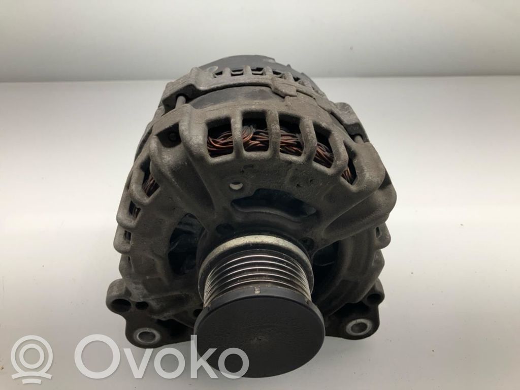 Audi A4 S4 B8 8K Ģenerators 