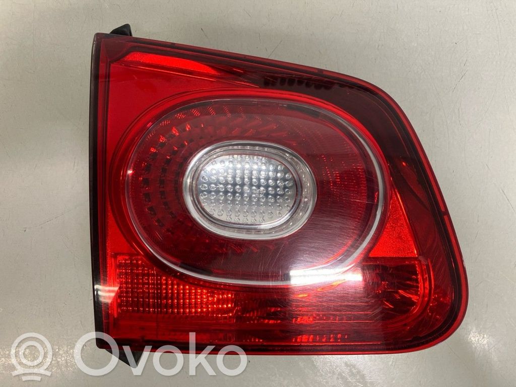 Volkswagen Tiguan Lampă spate în caroserie 
