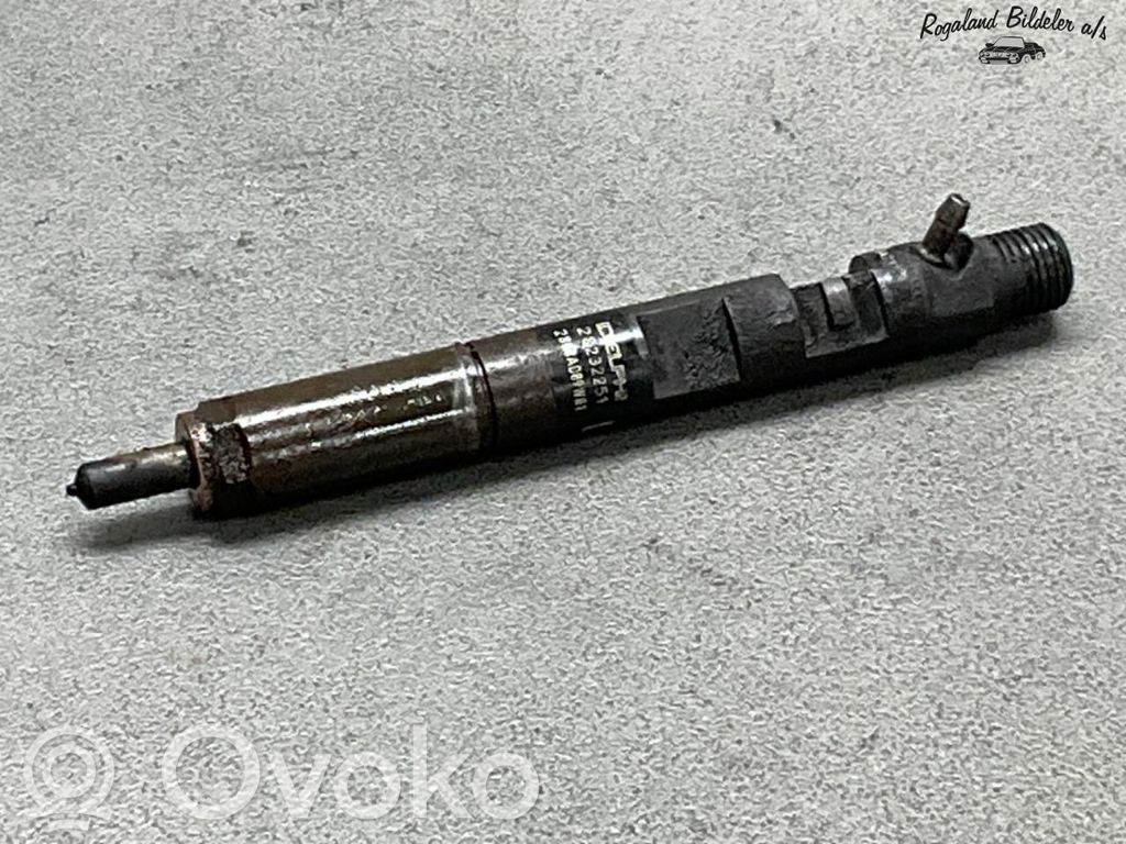 Renault Clio III Injector combustibil