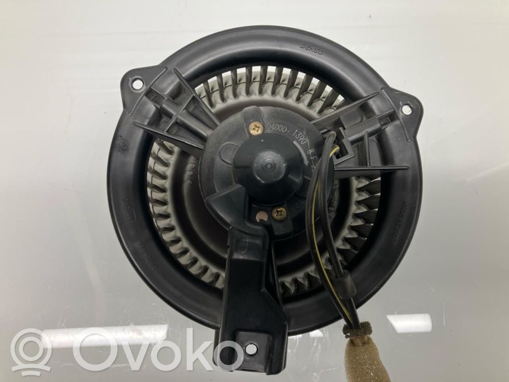 Toyota Prius (NHW20) Ventilator aerotermă 