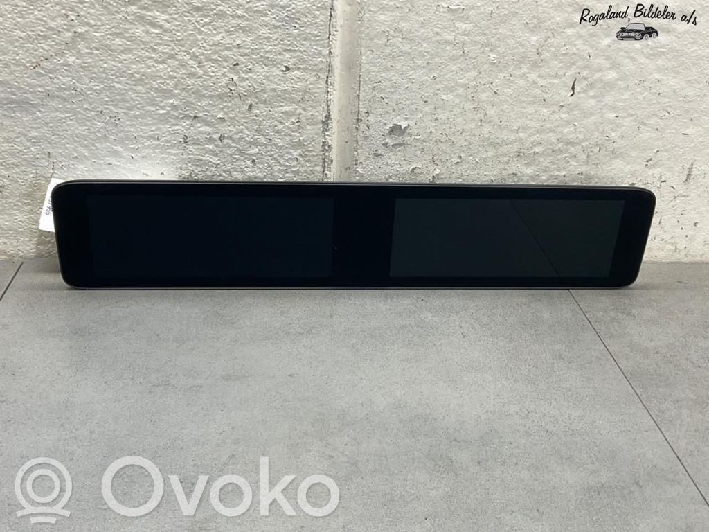 Mercedes-Benz EQC Vitezometru (grup de instrumente)