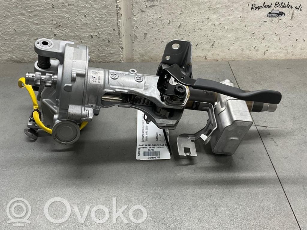 Toyota Yaris XP210 Set ax volan 