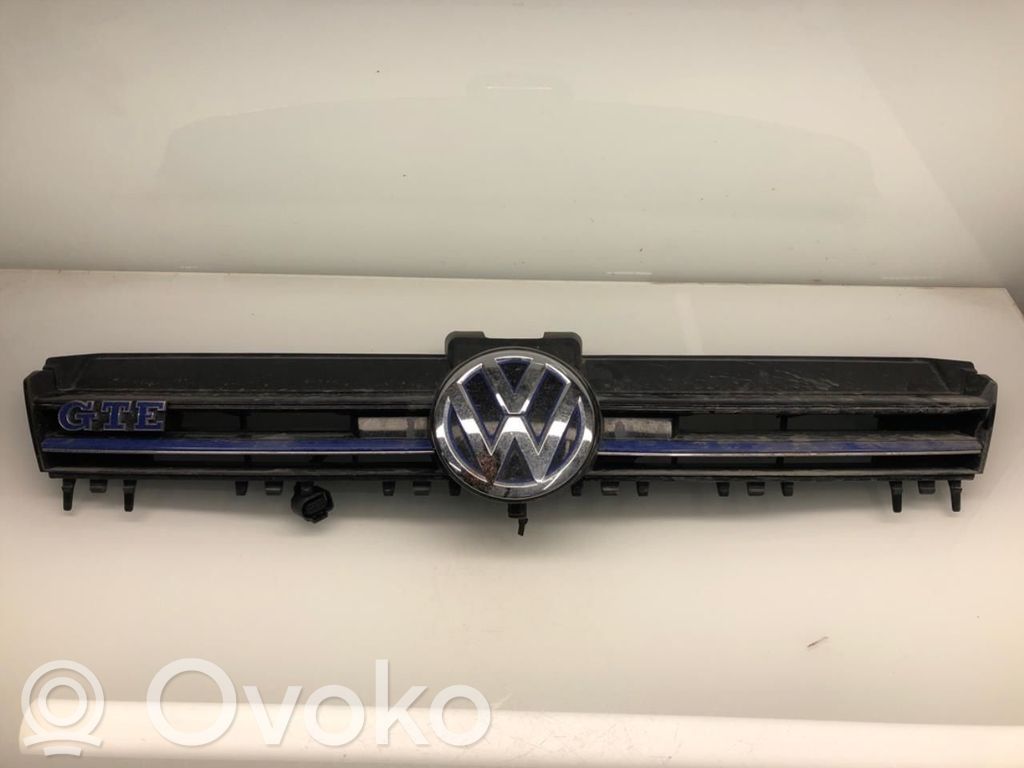Volkswagen Golf VII Atrapa chłodnicy / Grill 