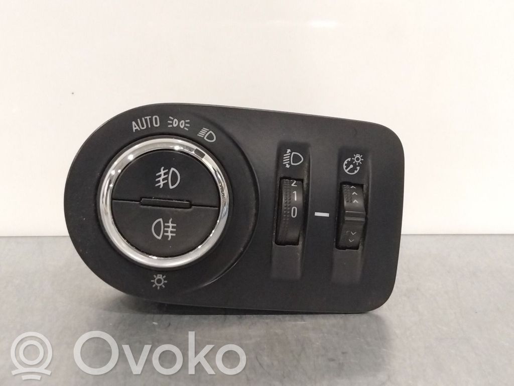 Light switch   39085924,39085924,39085924,39085924