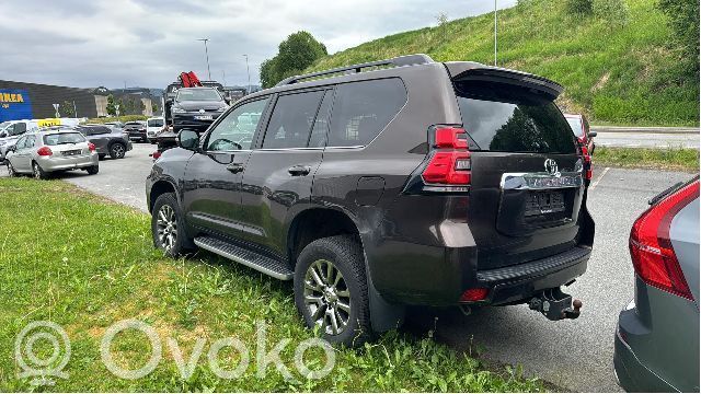 Toyota Land Cruiser (J150) Belka osi tylnej 
