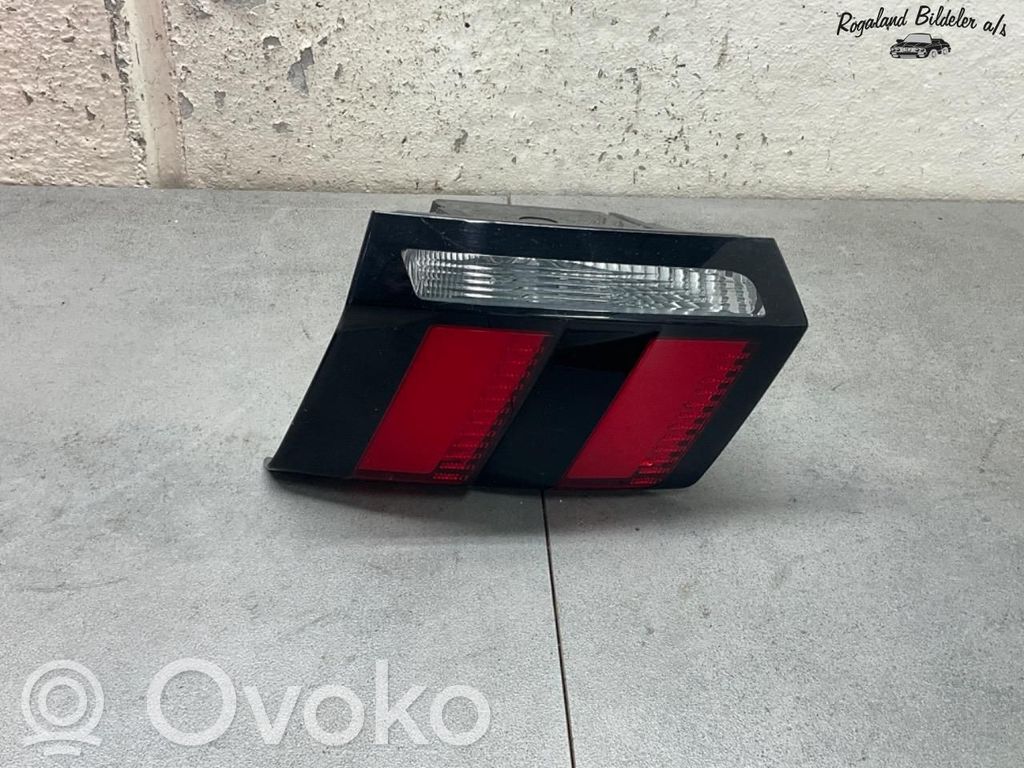 Peugeot 3008 II Lampă spate în caroserie 