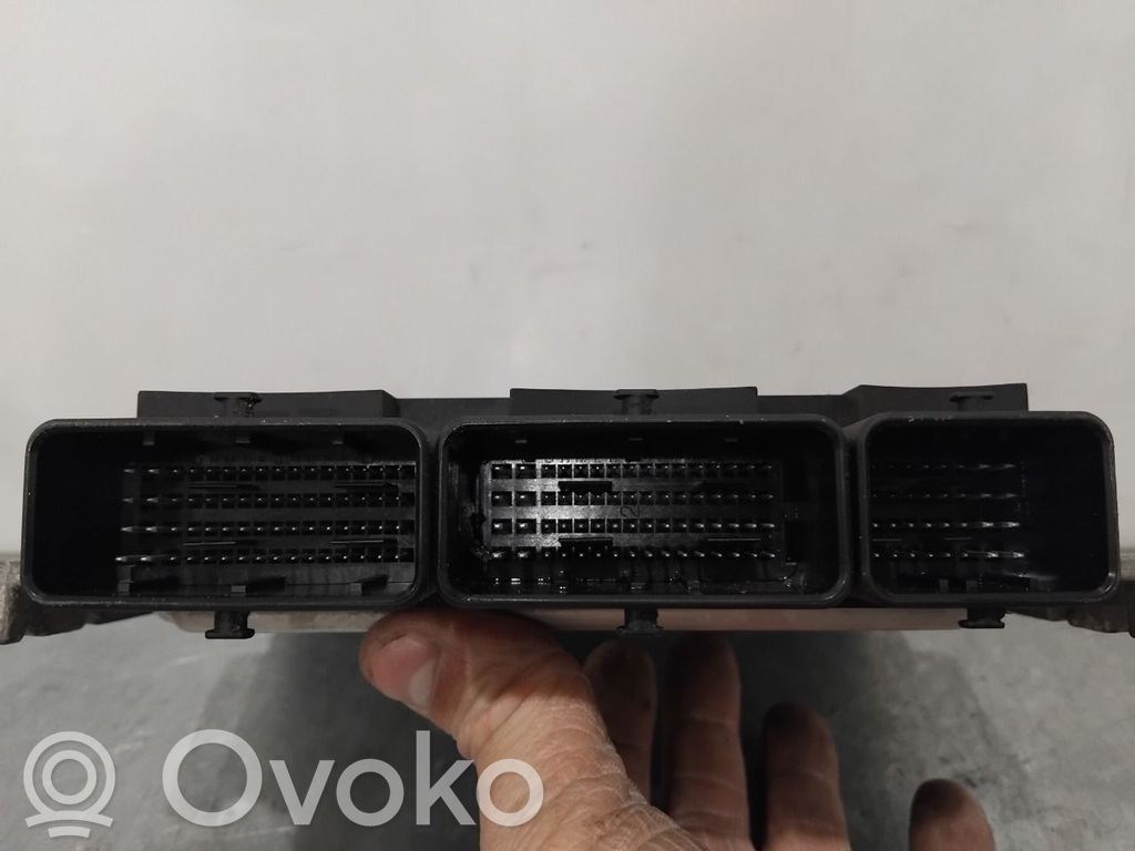 Opel Vivaro Engine control unit/module ECU 
