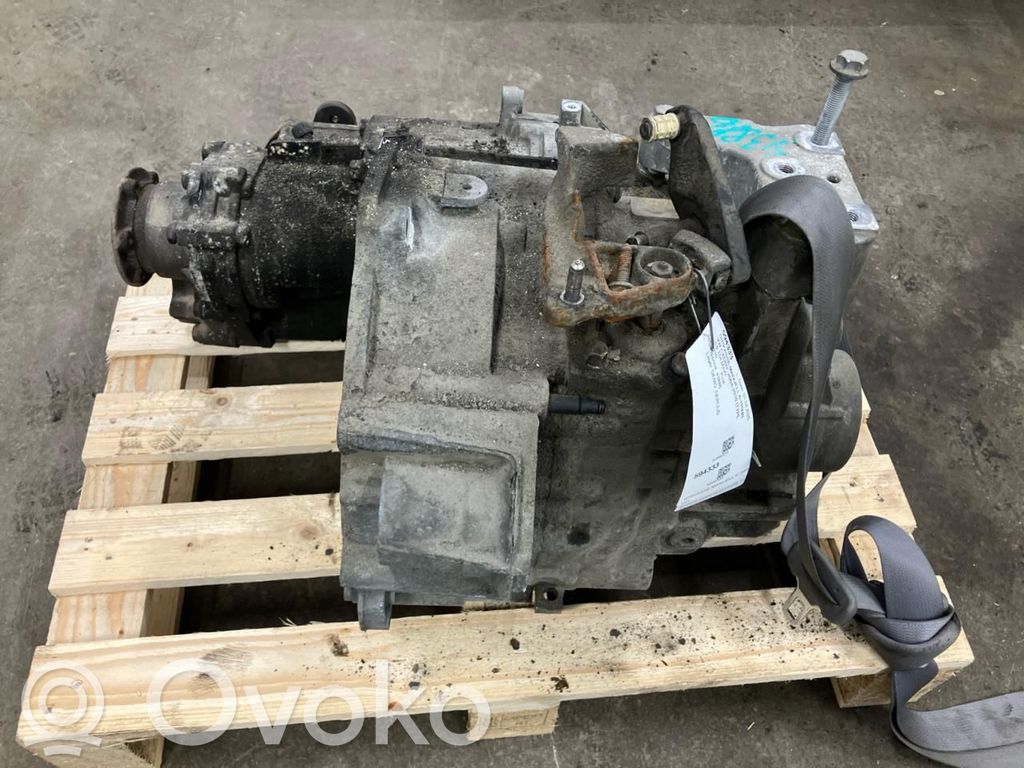 Volkswagen Caddy Cutie viteze manuală cu 6 trepte 