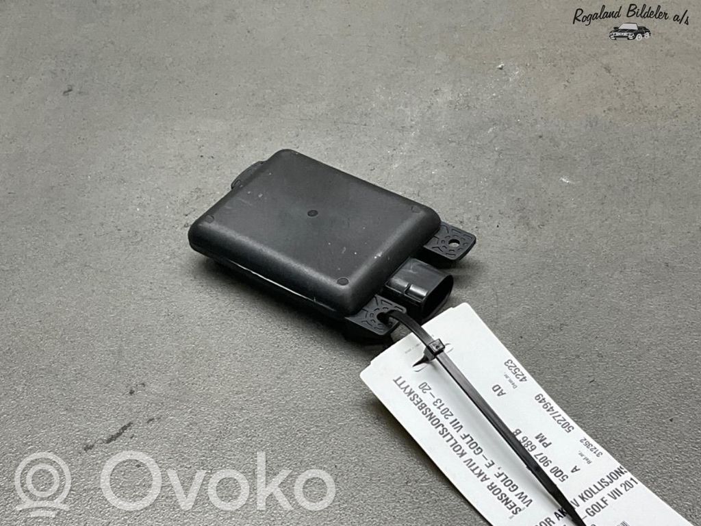 Senzor radar distronic   5Q0907686B,5Q0907686B,5Q0907686B,5Q0907686B