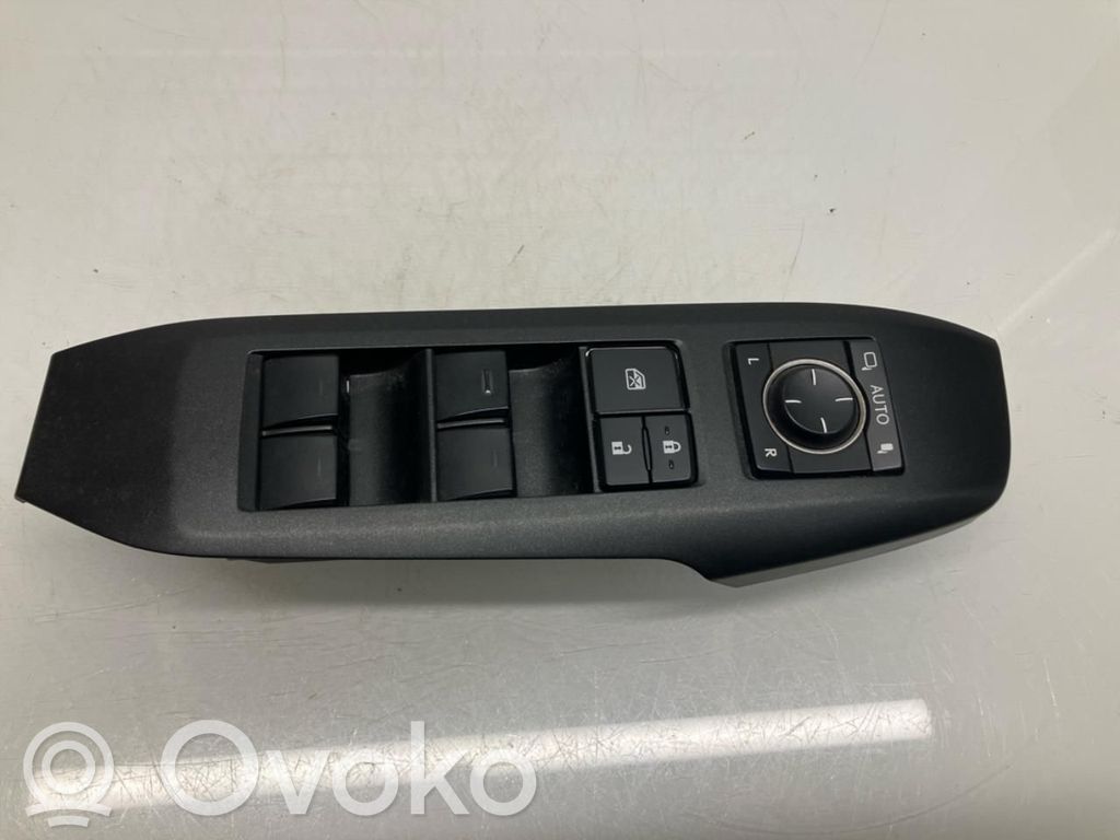 Lexus NX Electric window control switch 