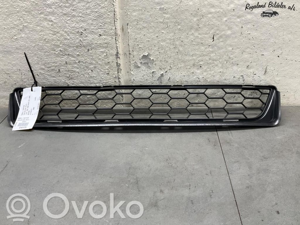 Volvo C30 Front grill 