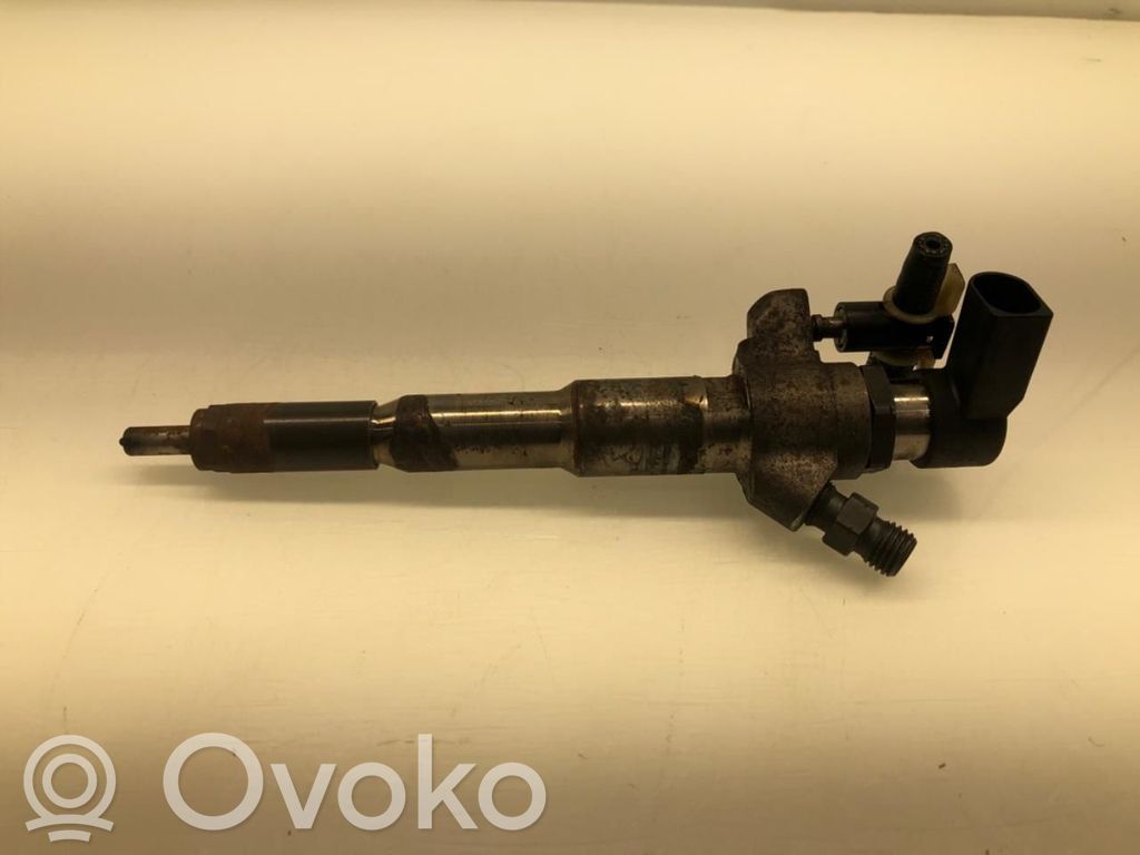 Inyector de combustible   166093282R,166000372R,166000372R,166093282R