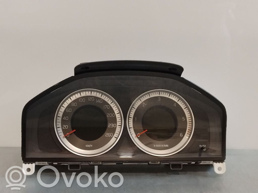 Volvo XC70 Vitezometru (grup de instrumente) 